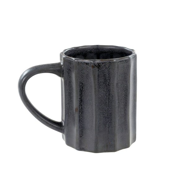crown and birch arlo mug black front