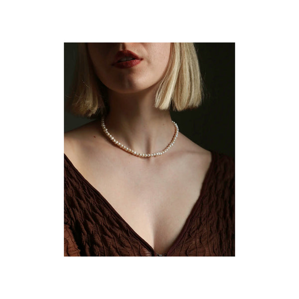 crown and birch pearl choker white lifestyle